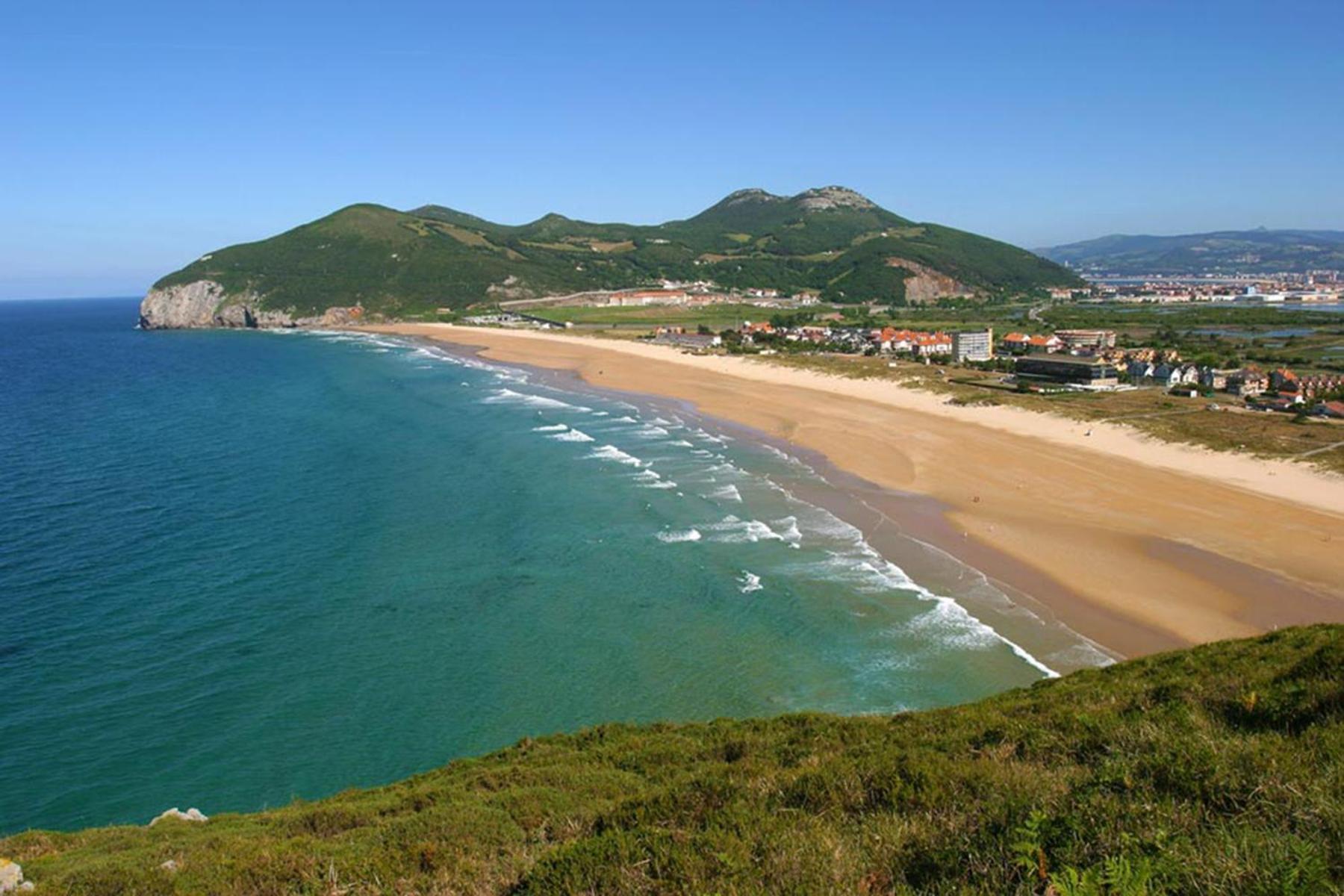 Апартаменты Duplex Playa Berria Piedrahita  Экстерьер фото